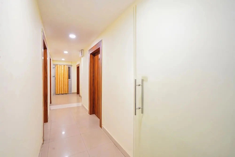 Fabhotel Arc Homes