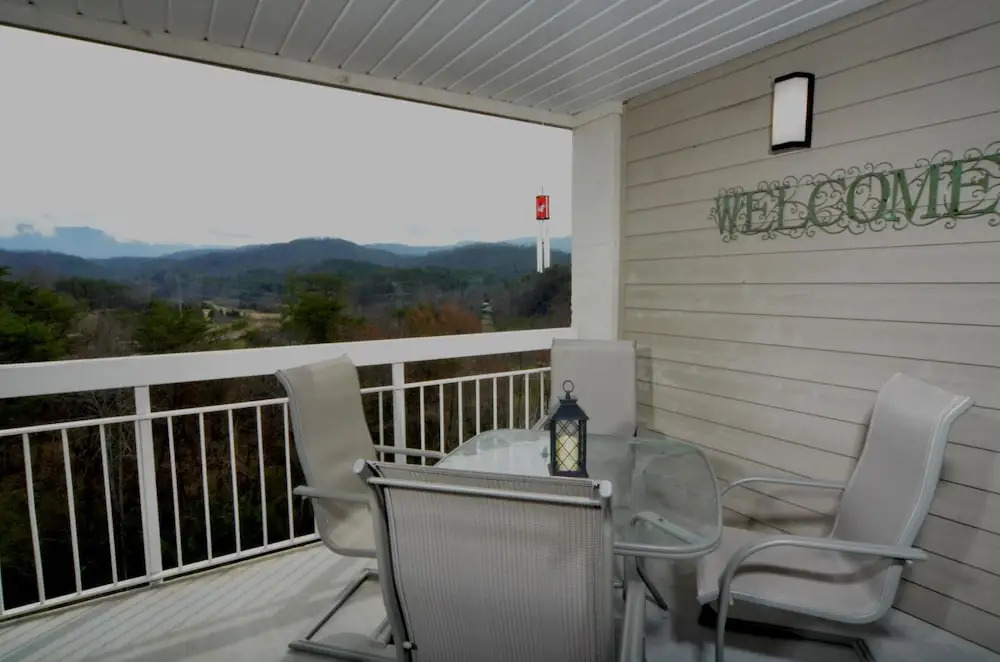 Whispering Pines 454