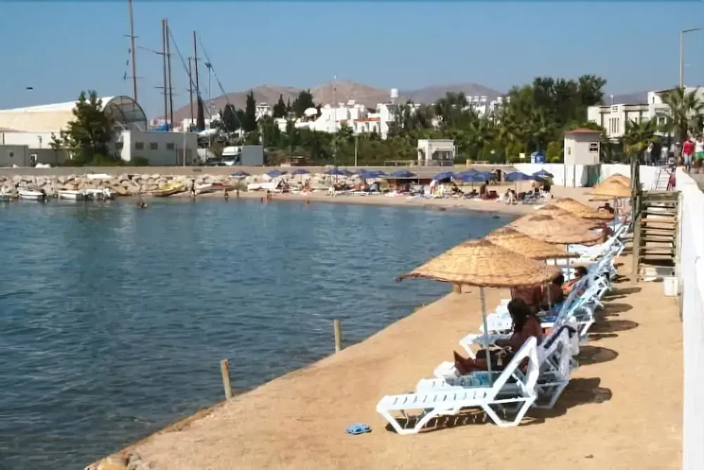 Fiorita Beach Hotel