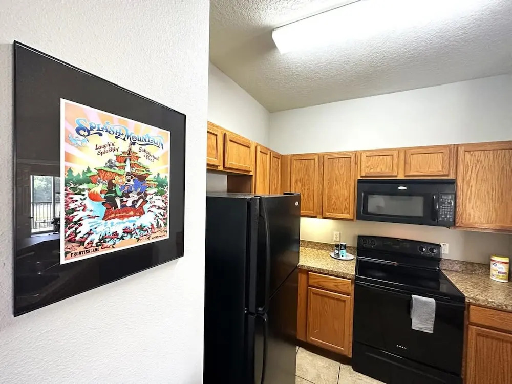Very Near Disney 3 Bd Condo Walmart 1 min Away