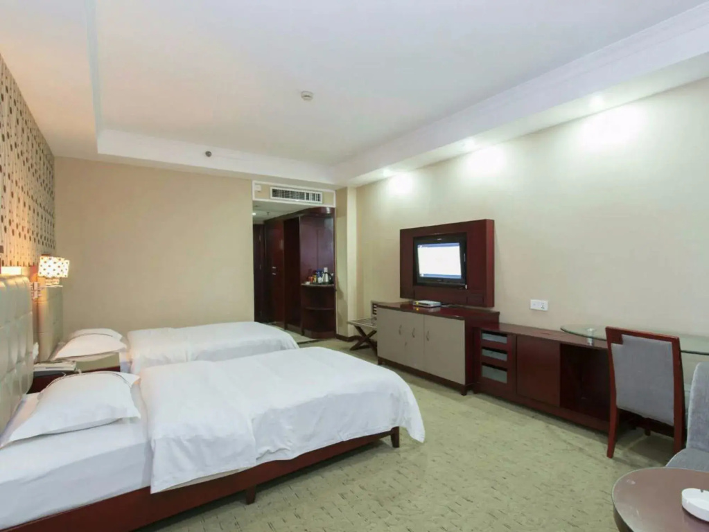 Kaiserdom Hotel China Plaza