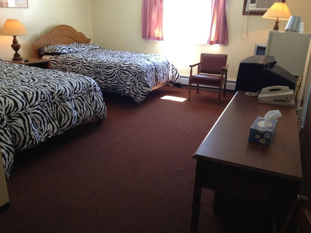 Englehart Inn