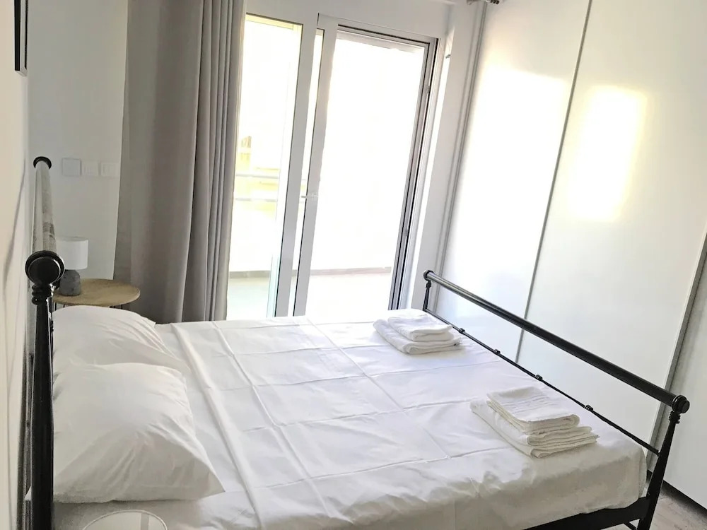 Pegasus Amazing Flat, 1,5min Walk To The
