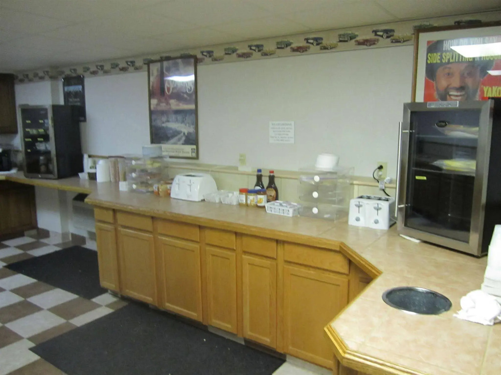 Evergreen Inn