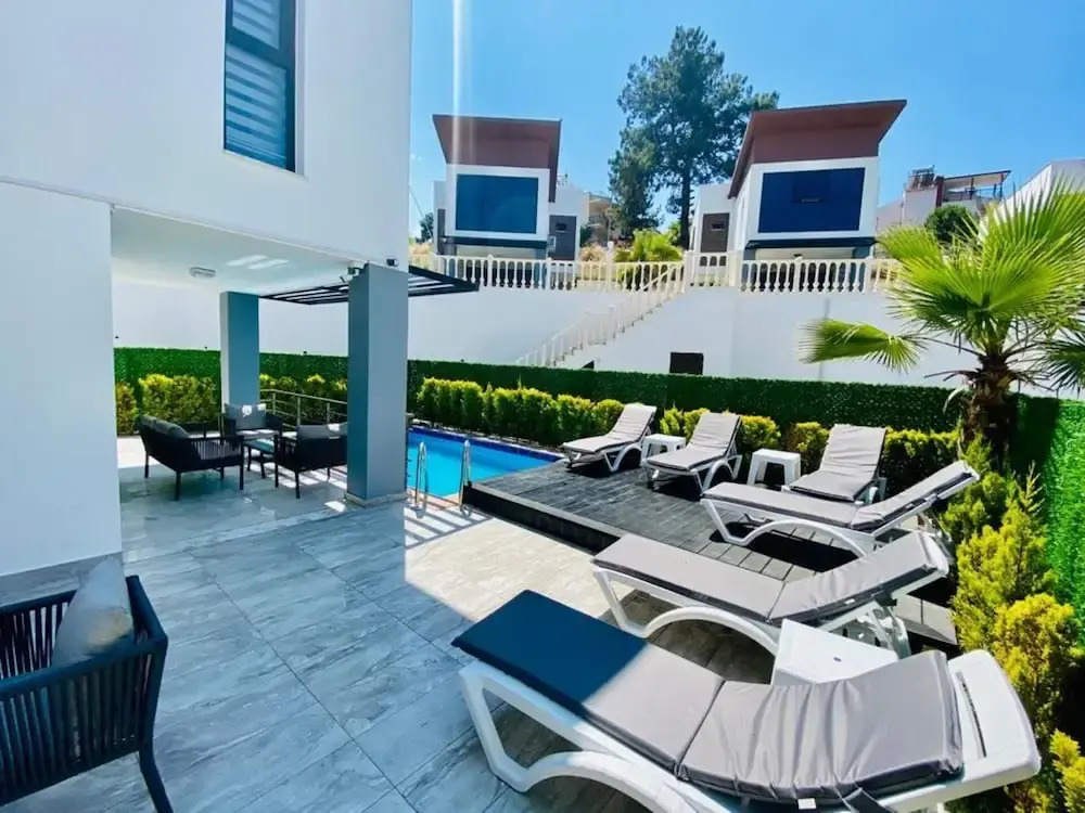 Ada Villas
