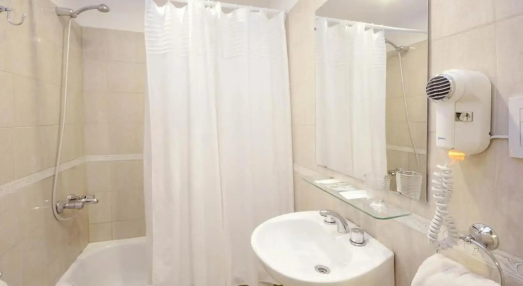 Hotel Muñiz