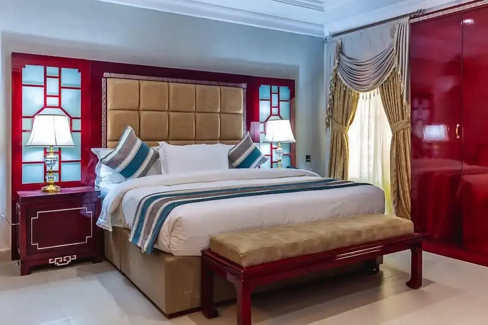 Royal Spring Palm Hotel