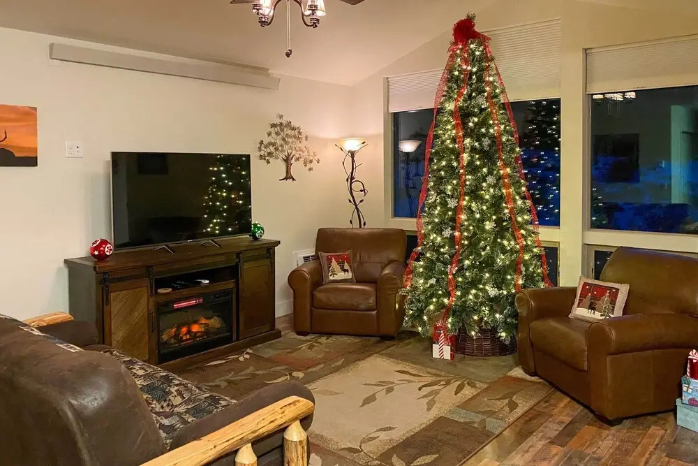 Estes Park Mountain-view Retreat: 3 Miles to Rmnp!