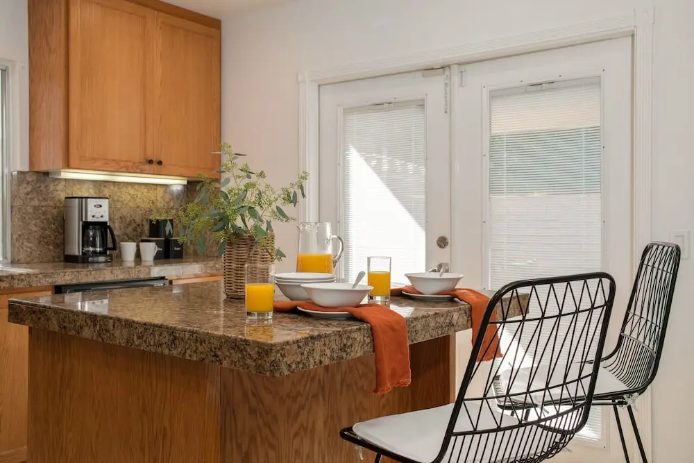 Bermuda by Avantstay Covered Patio w/ Outdoor Dining + Pool & Spa