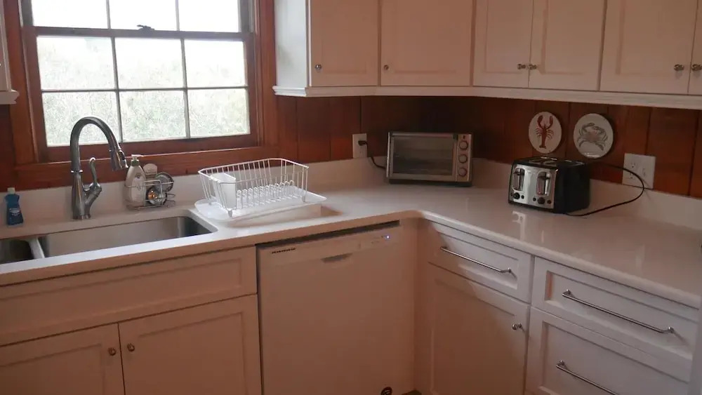 Granny's Beach House - 6 Br Home