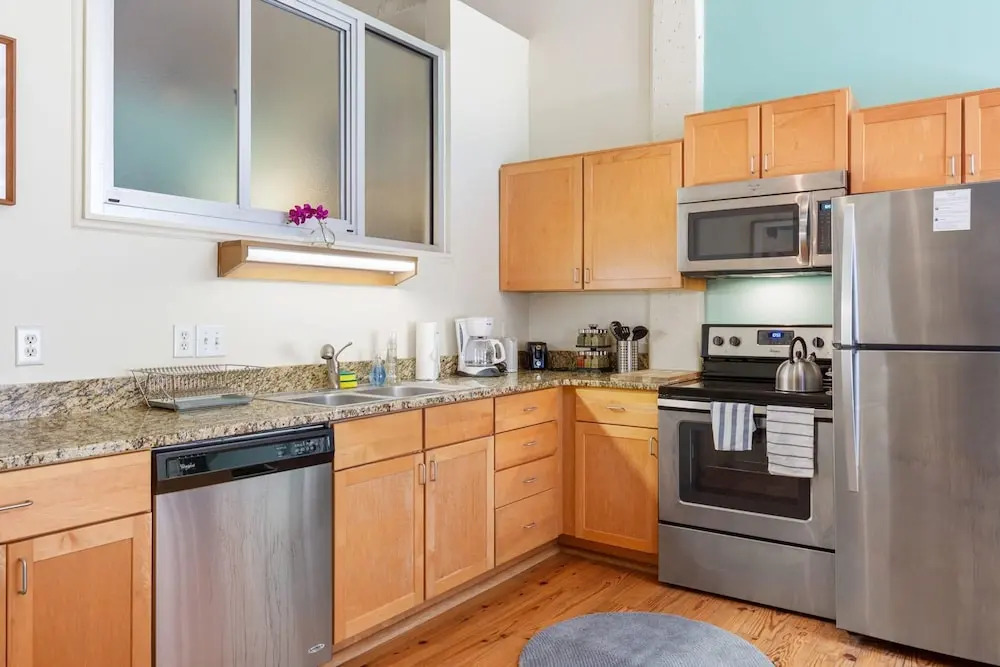 City Center Apartment, Walk Everywhere, Wifi