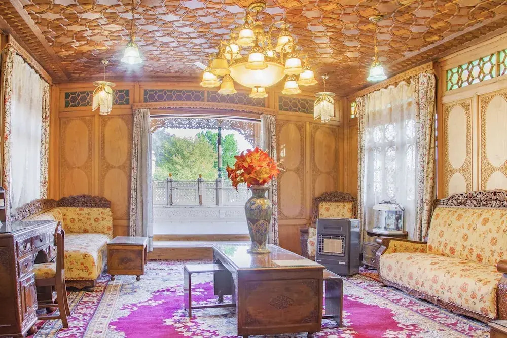GuestHouser 1 BR Houseboat 126f