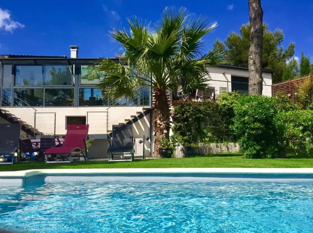 LESCALE COTE BLEUE B&B AND Spa