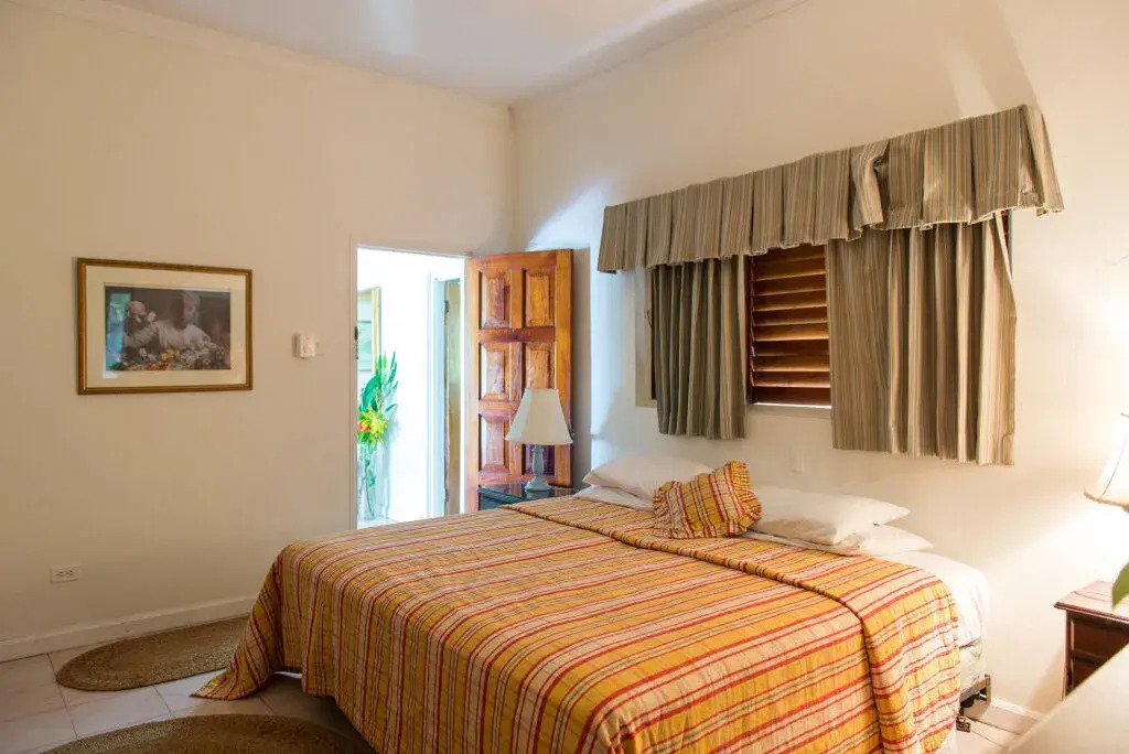 6 BR Villa - Ocho Rios