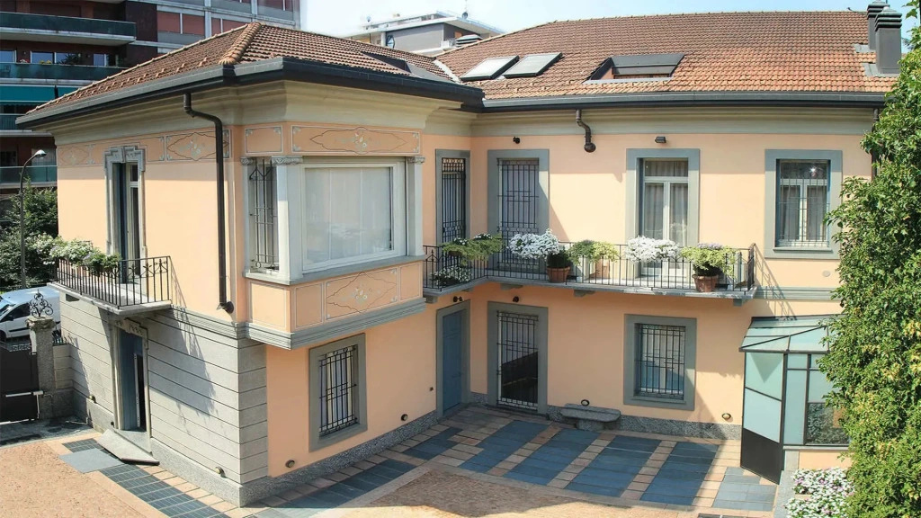 Thea Monza