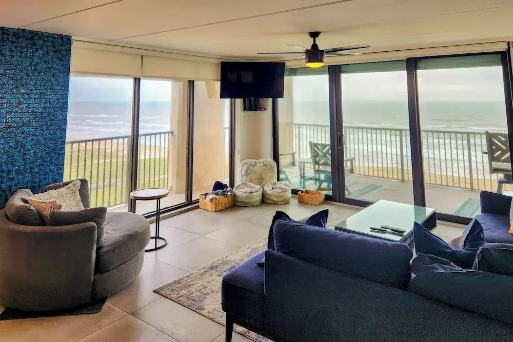 3BR w/ Wraparound Balcony: Suntide III - Unit 901