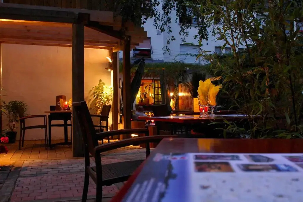 Hôtel Restaurant Aux Deux Roses