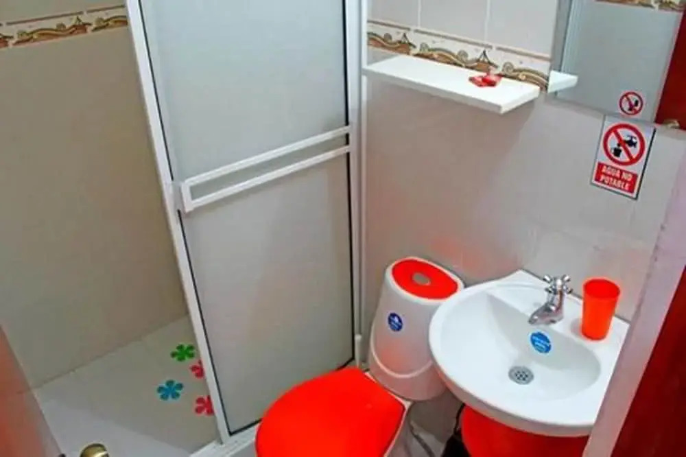 Hostal Kiwi B&B