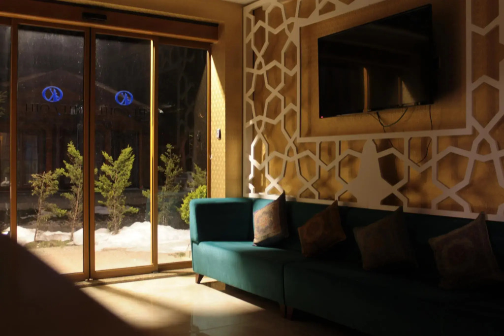 Keles Hotel