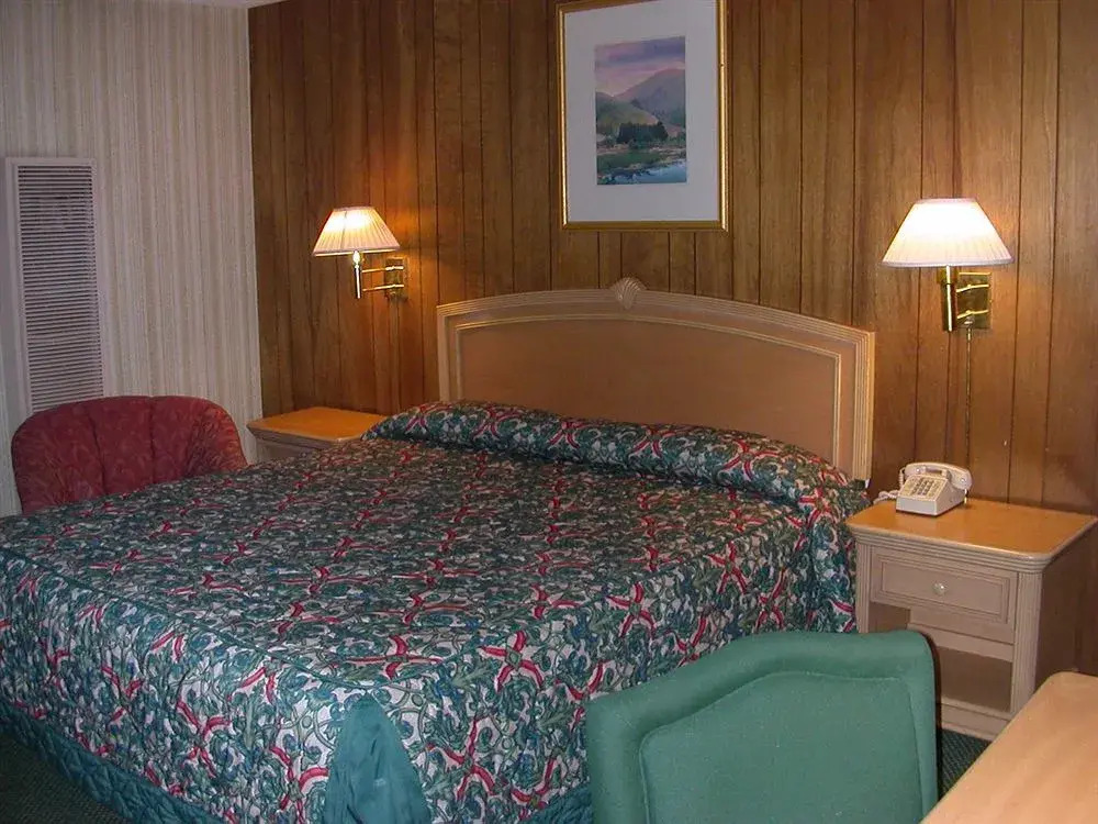 Green Lantern Motel