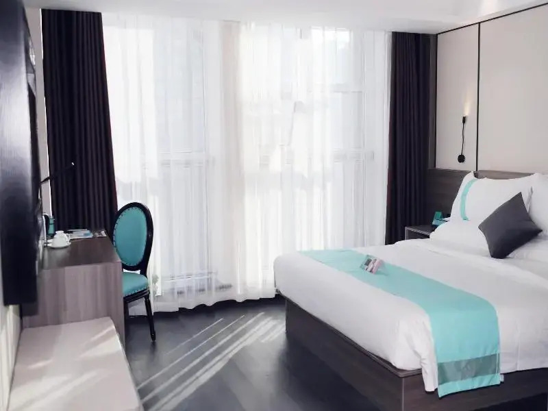 Yunxing Hotel (Heze Railway Station)