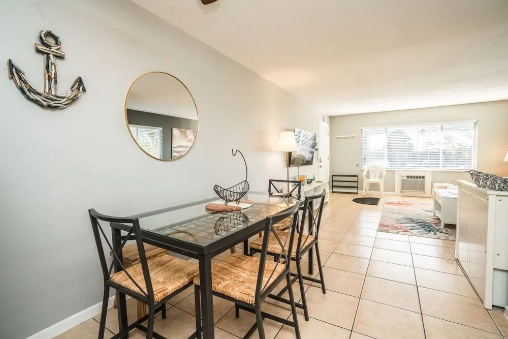 Clearwater Cove - 2344 Shelley St 1 Bedroom Condo