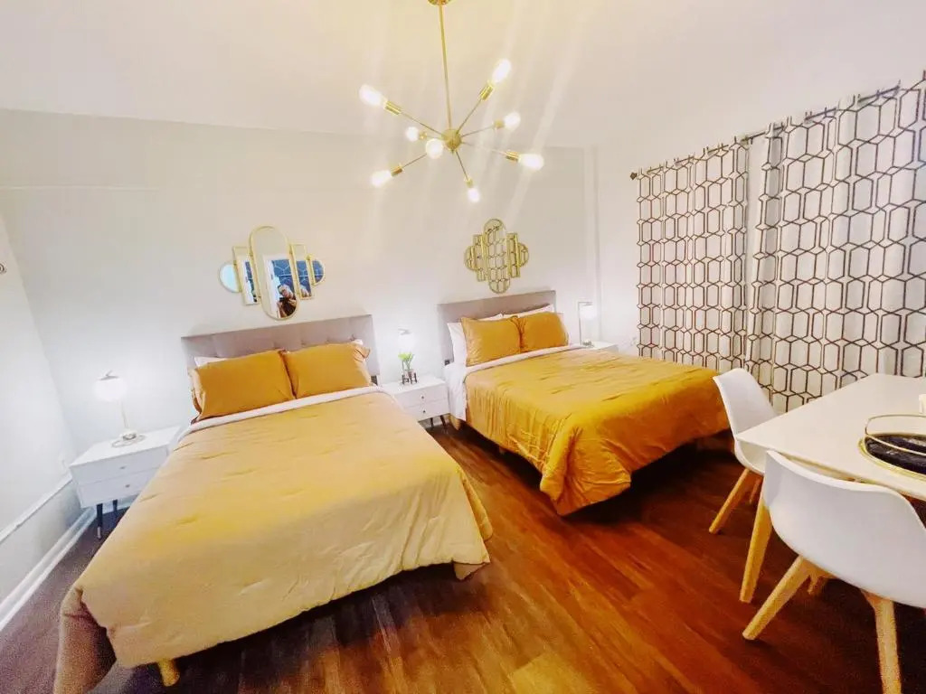 Nine20 Collins Apartments by Lowkl