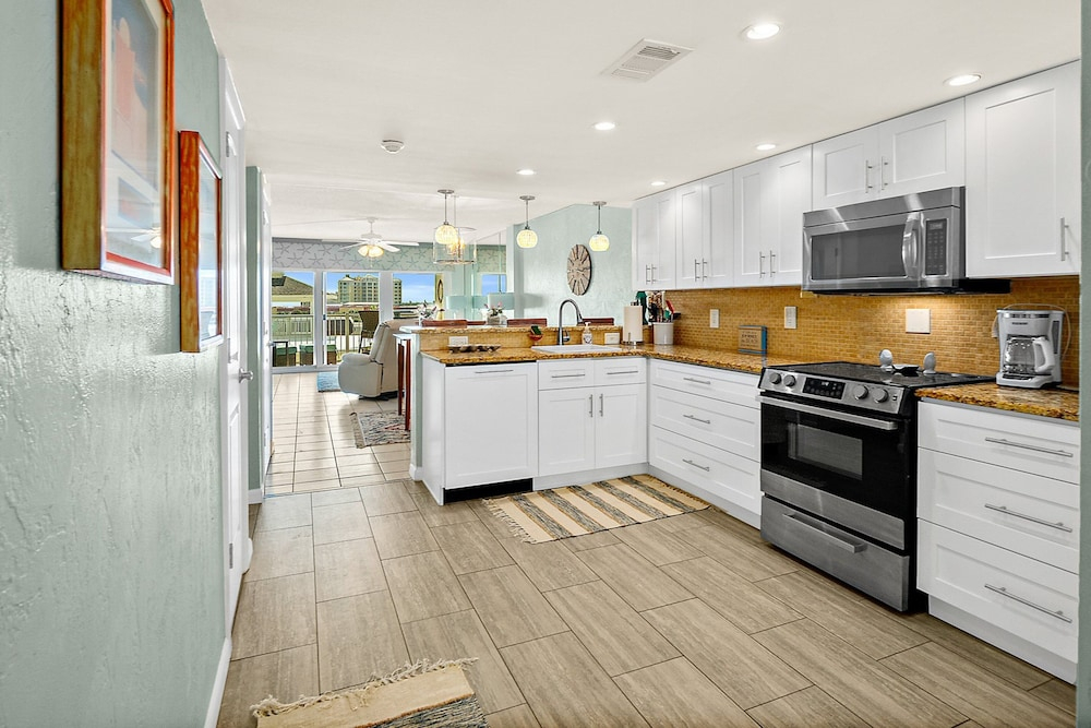 NSB Ponce de Leon Towers 507