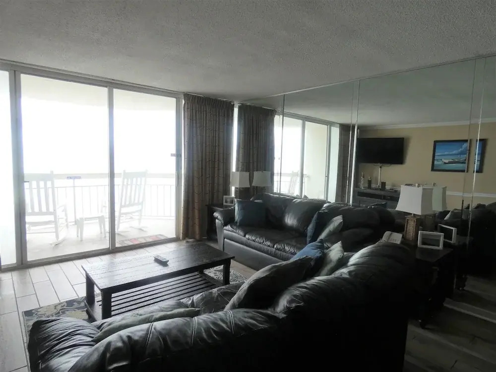 0807 Waters Edge Resort 1 Bedroom Condo by Redawning