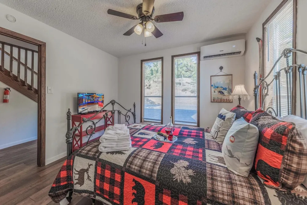 Hold Your Horses by Ruidoso Vacation Rentals