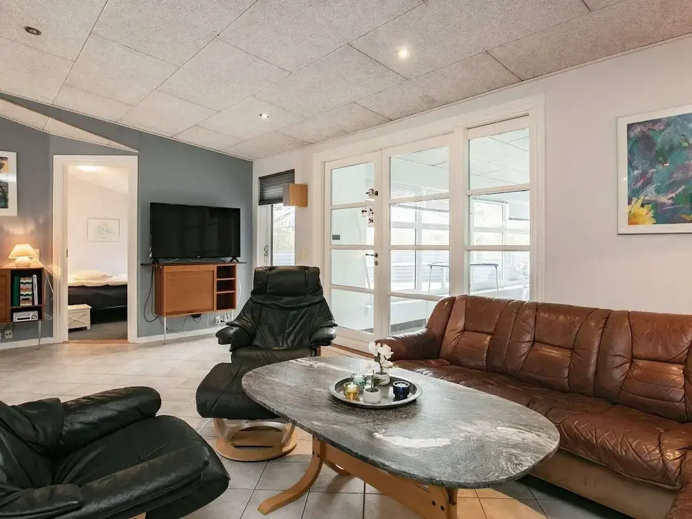 Spacious Holiday Home in Humble near Beach