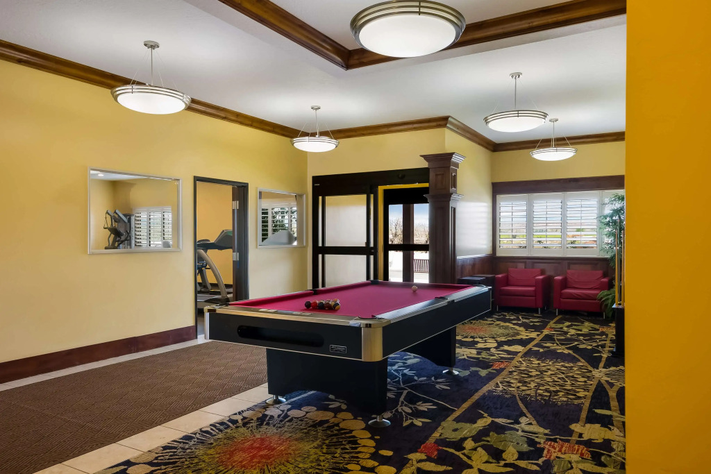 Best Western Plus Landmark Hotel