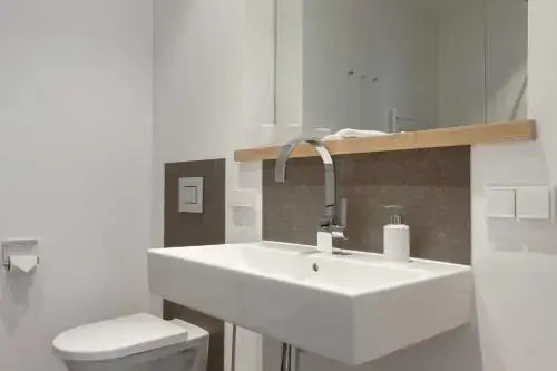 FIRST SELLIN Apartement 23
