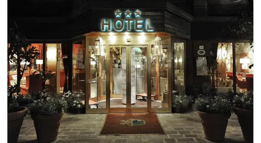 Hotel Henriette