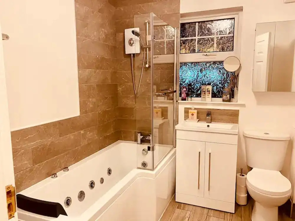 Beautiful 3-bed House in Londonderry