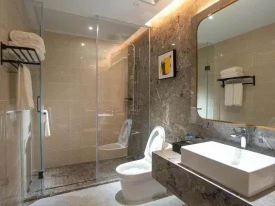 Poltton International Apartments (Yangjiang Donghuicheng Plaza)