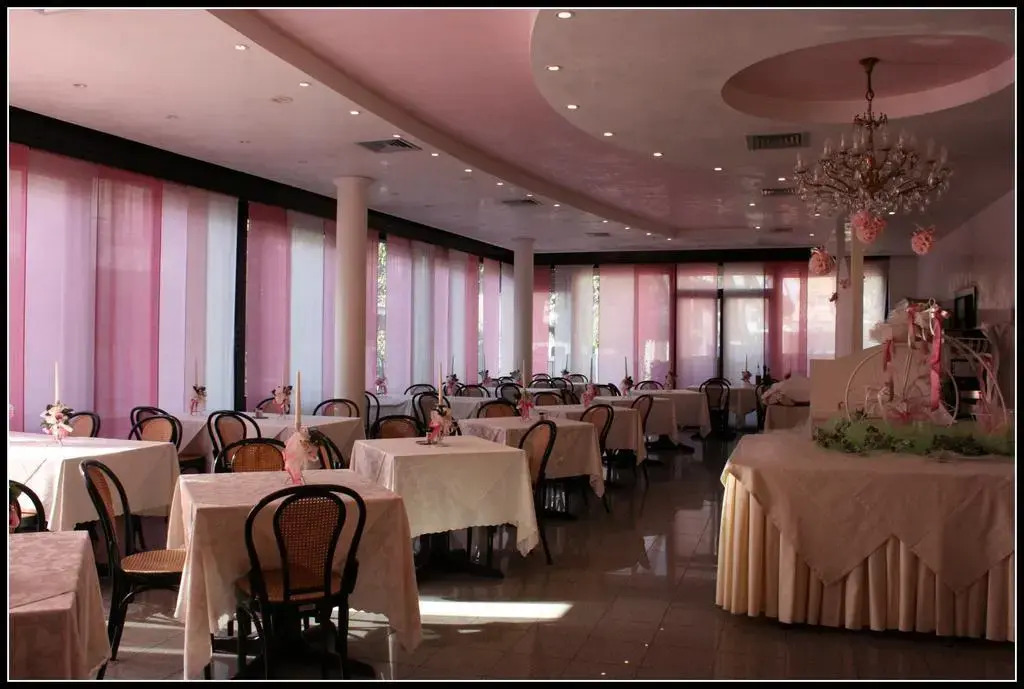 Hotel Garisenda sul Lungomare Riccione B&BRUNCH