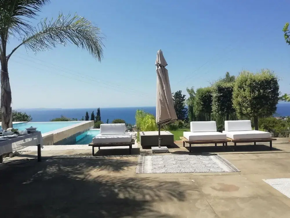 Villa in Patras with Pool near Beach