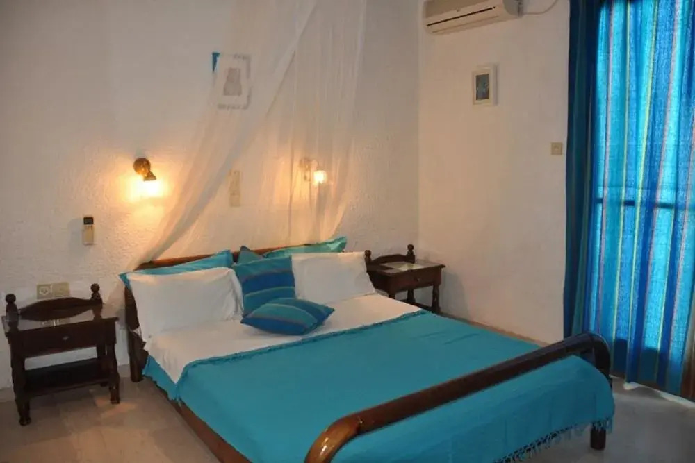 Artemis Rooms