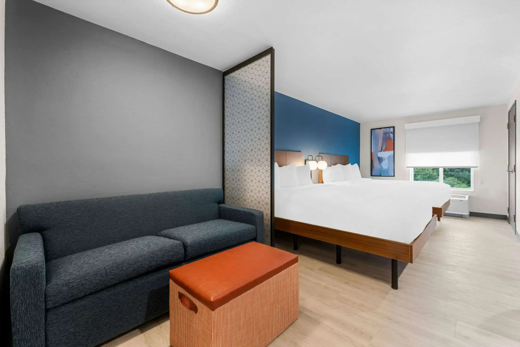 Everhome Suites Fayetteville near Fort Bragg