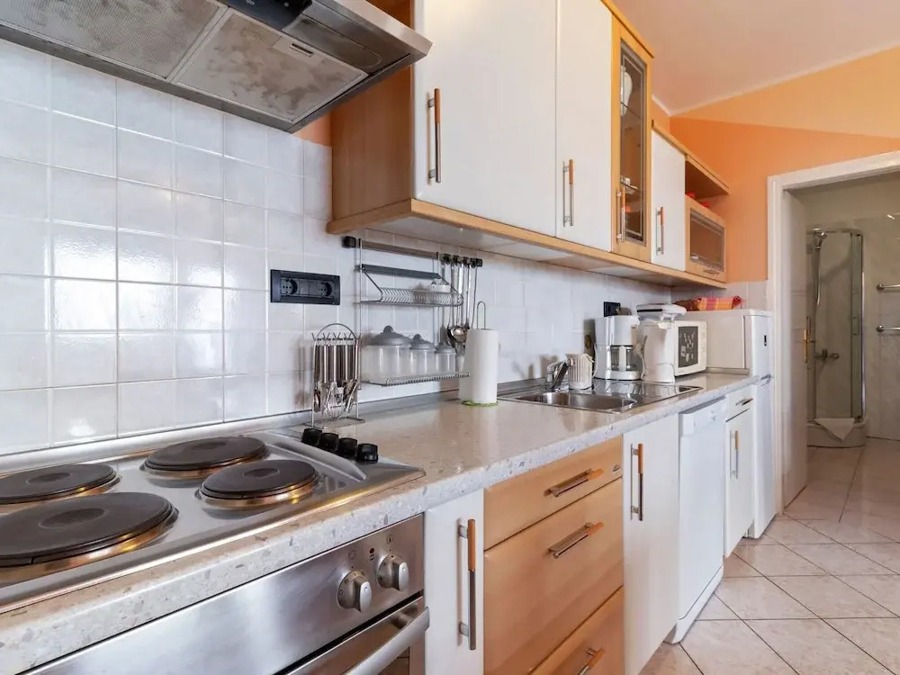Attractive Villa Antonio Apartment in Opatija near Črnikovica Beach