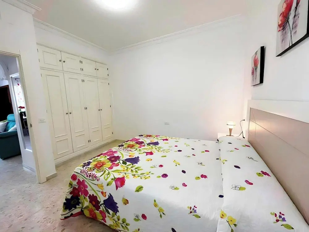 Family Apartment Near the Beach