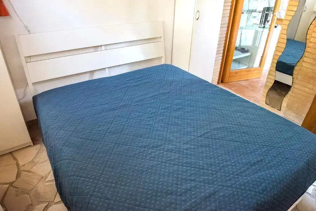 M225 - Marcelli, nuovo monolocale con giardino