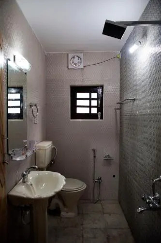 Hotel Kashmir Inn