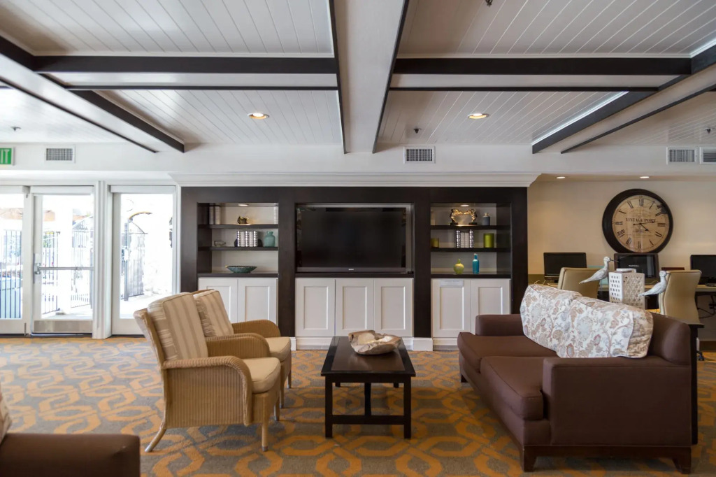 Carlsbad Inn Beach Resort