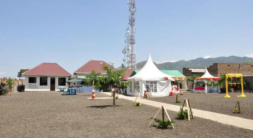 Uhuru 50 Hotel