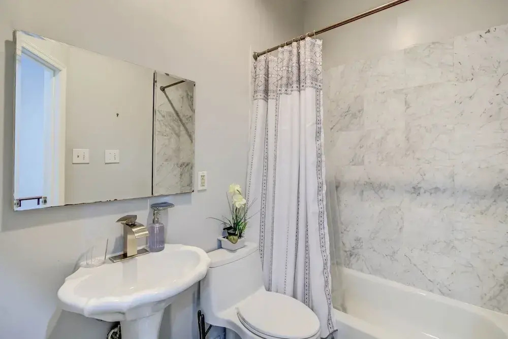 Logan Mansion Suite 4 2 Bedroom Apartment Hotel
