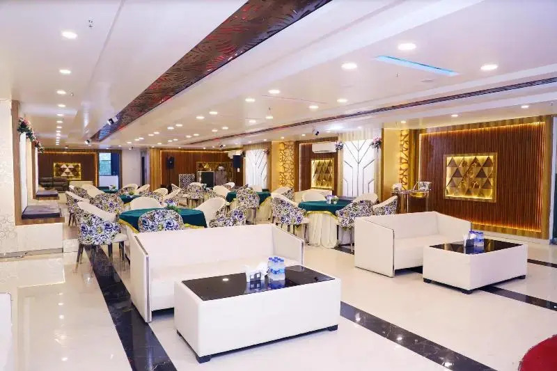 Shree Jee Hotel