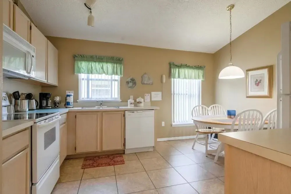 Majestic Clear Creek House 5 Bedroom Home