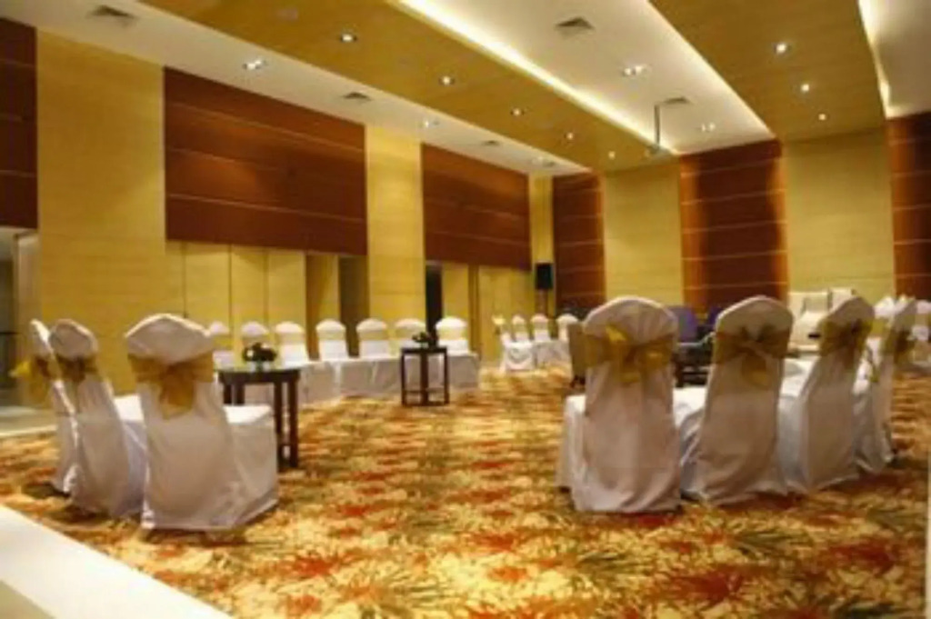 Lemon Tree Hotel Shimona Chennai